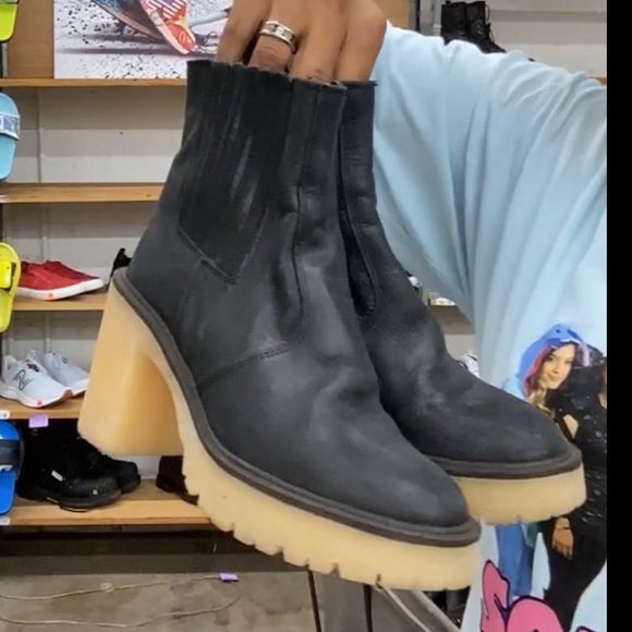 Free People James Chelsea Boot size 6 - Picture 3 of 7